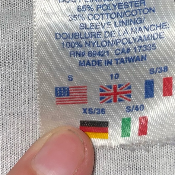 Womens size S windbreaker - Picture 2 of 2